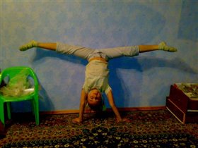 Маленькая гимнастка