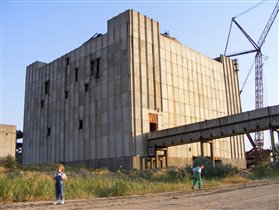 Недостроенно-разрушенная Крымская АЭС