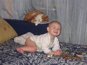 Cлаще конфет, только детские улыбки. (peggi)