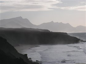 Дикое побережье вечером