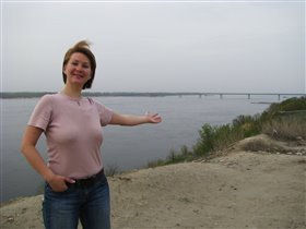 Первая фотка. Второй день путешествия. Утро, 8 часов, Волгоград. Течет река Волга, а мне 17 лет...