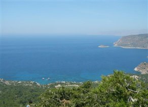 Монолитос. Вид со смотровой площадки