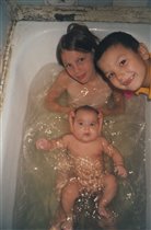 Мои детки купаются