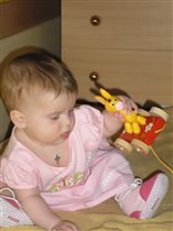 Сидит сама :)