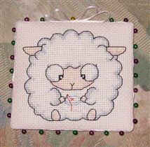 Вышивающая овечка (вышила Sandra)