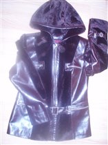 утепленная курточка с капюшоном