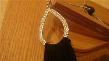 то же платье ,бретели