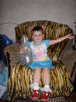 Уже неделю дома