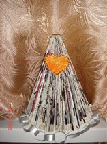 Ёлочка из журнала Икеа (сделана из самого журнала)