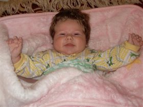 только только научились улыбаться)))