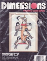 06629 Chickadee buffet