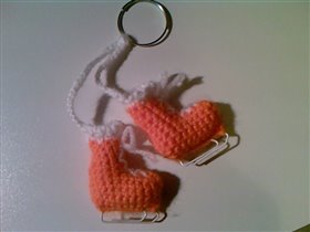 брелок-коньки