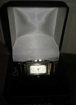 Часы женские Shiseido