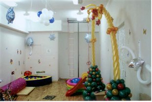 Новогоднее украшение зала в ДЦР 'Одарёнка'