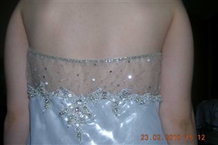 Платье 2 вид со спины (одето на ребёнке)j