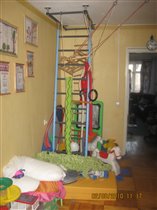 Спорткомплекс и куча игрух:)