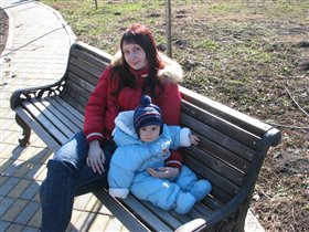 с мамой в парке