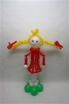 Девочка в красном платье