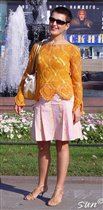 Розовая юбка с ананасной кофточкой