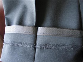 мужские брюки 54 разм - так они обработаны внизу