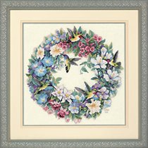 35132 Hummingbird Wreath