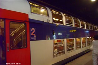 Парижское метро. Двухэтажный вагон