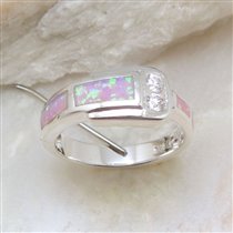 кольцо из серебра 925 пробы с розовым опалом, р.7