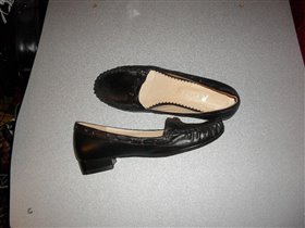 Туфли- мокасины. Черные,  новые, к/з 40 - 400 руб.