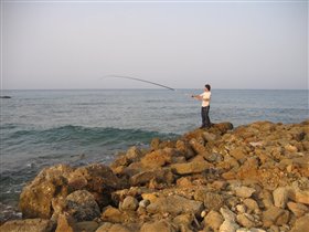 Местный рыбак