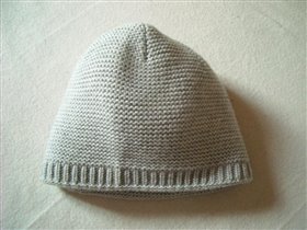 Серая шапка