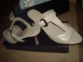 Бежевые кожаные на шпильке