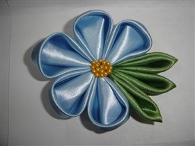 Незабудка на руку або брошкою