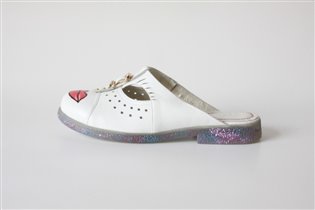 Мокасины белые с губками