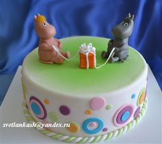 Торт Муми тролли с подарком