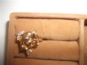 кольцо золото 750, новое без бирки, 5000 т.