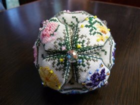 Мячик из листьев