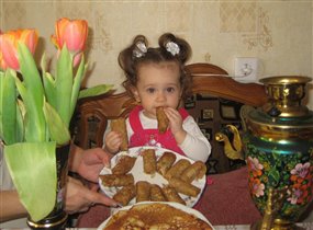 Алиса Попова 1 год