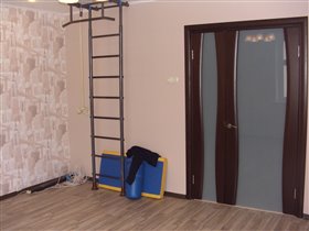 Сочетание кофейных обоев и города