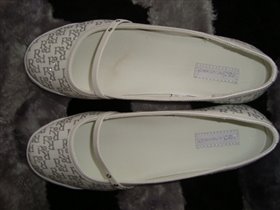 Новые распродажные туфли RED.Размер 40-41.