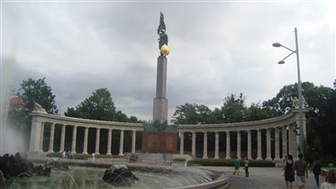 Памятник Советским воинам-освободителям. 