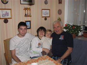 мой брат,Илюша,Сева и мой папа