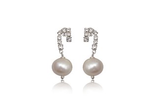 UNP4885	 Silver Pearls  Earrings,4,87