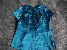 Блузка р-р 52 ,цена 750 рублей