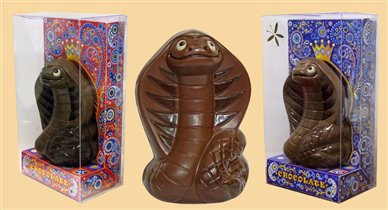 Шоколадная фигурка ЦАРЬ- ЗМЕЯ в подарочной упаковк