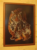 Вышивка 'Тигрица и 3 тигренка'