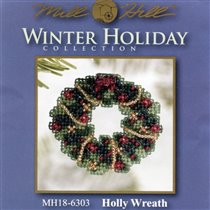MH18-6303 Holly Wreath