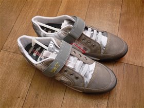 Кроссовки СФ новые 39 р.