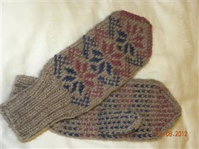 Варежки женские