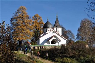 Церковь по эскизам Поленова