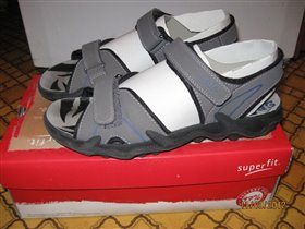 SF новые, 42 размер (27см.) цена 1800 руб.